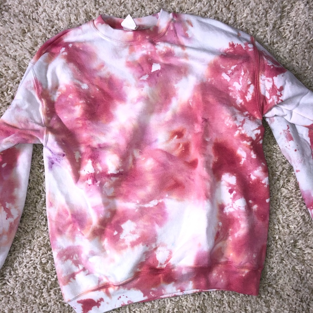 Tie dye crew neck